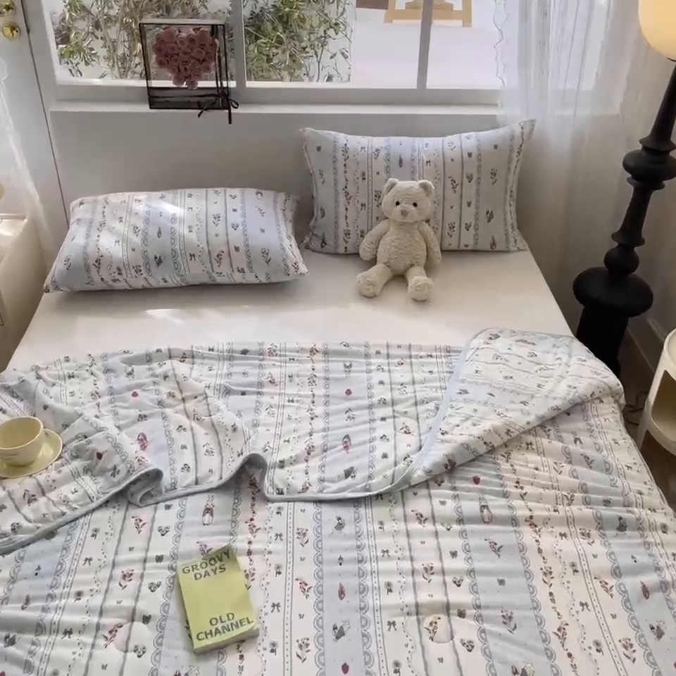 91家纺网 家纺一手货源 找家纺 葡萄家 2024新款A类母婴级大豆纤维牛奶丝针织棉夏凉被 奶昔小兔