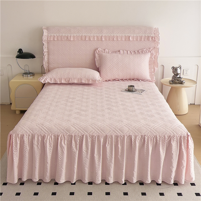 91家纺网 家纺一手货源 找家纺 2024新款亲肤水洗泡泡棉夹棉绗缝床裙款单品及套件 玉粉