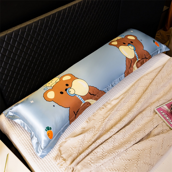 91家纺网 家纺一手货源 找家纺 梦舒羽2025新款可水洗冰丝双人枕套凉爽枕头套枕芯套 抱抱熊