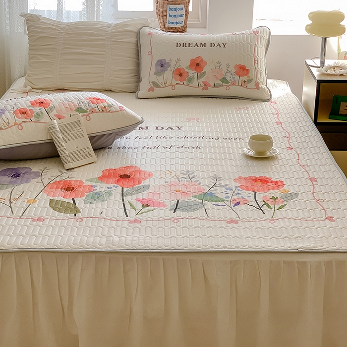 91家纺网 家纺一手货源 找家纺 顾里家纺 顾里家纺 2024新款凉感丝数码印花INS风大版凉席三件套 晕染花花