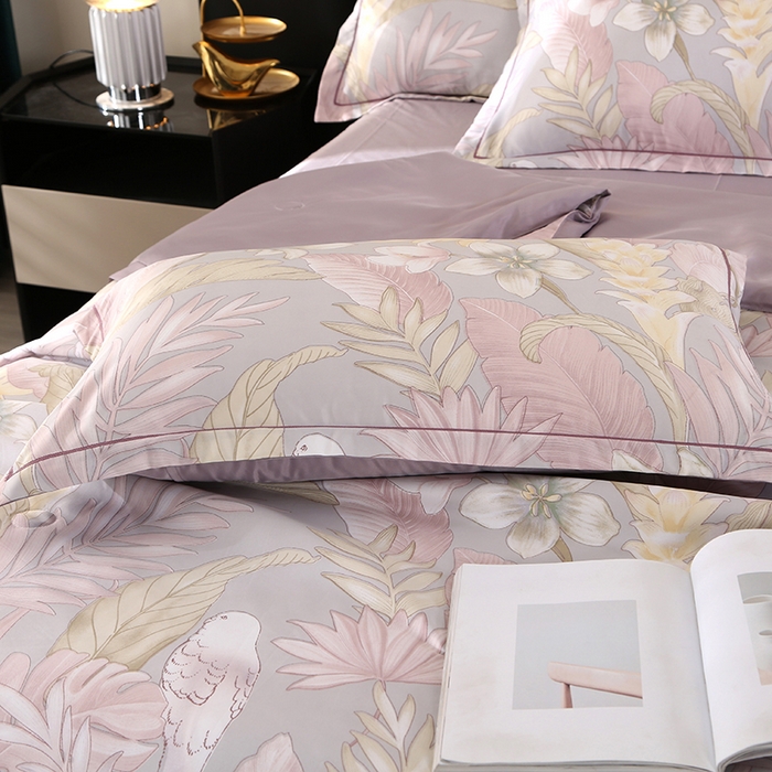 91家纺网 家纺一手货源 找家纺 富之航家纺 2024新款拼角宽边水洗天丝夏被四件套 羽颂紫