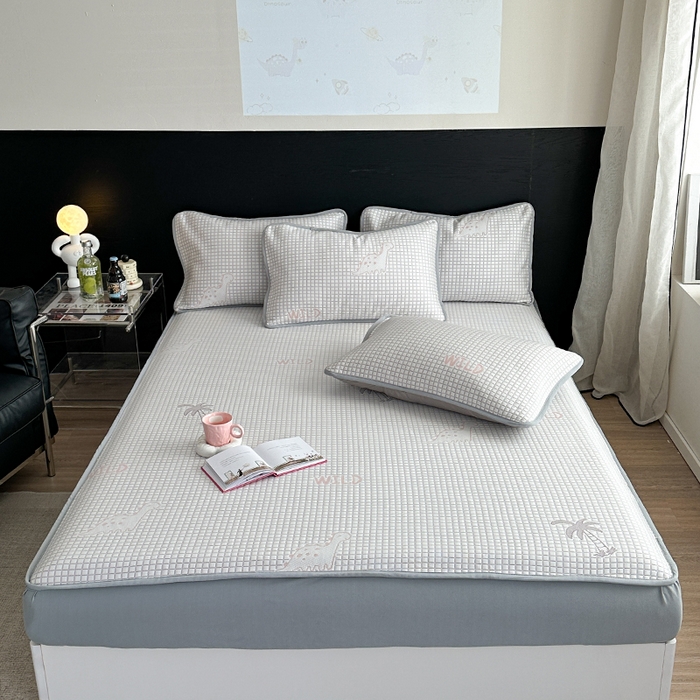 91家纺网 家纺一手货源 找家纺 2024 新款A类立体提花冰豆豆凉感抗菌凉席床笠款 恐龙粉紫