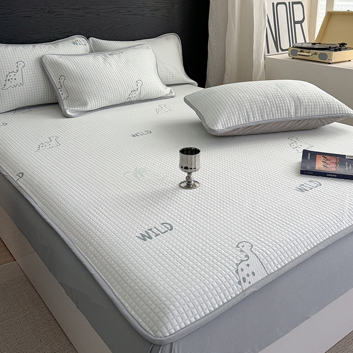 91家纺网 家纺一手货源 找家纺 2024 新款A类立体提花冰豆豆凉感抗菌凉席床笠款 小恐龙绿