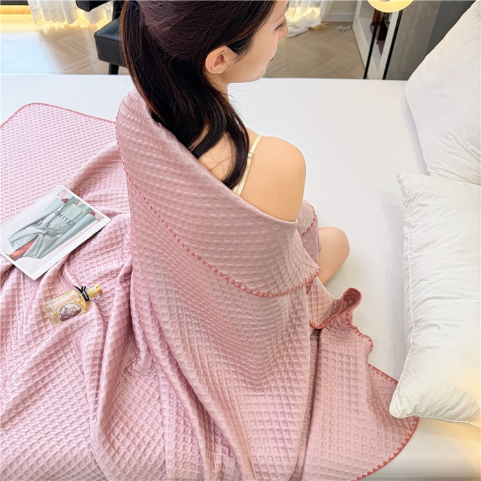 91家纺网 家纺一手货源 找家纺 伊被源 2024新款A类多功能抗菌夏凉被 冰透粉