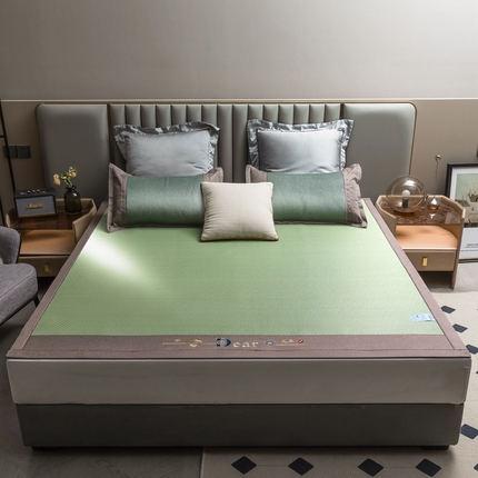 91家纺网 家纺一手货源 找家纺 苏迪 凉席 -雪藤席 2025新款高端PE藤席冰丝三明治凉席霸王藤席 高端PE藤～绿