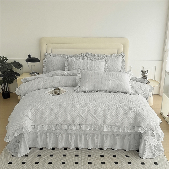 91家纺网 家纺一手货源 找家纺 十个点 2024新款软糯舒适水洗泡泡棉夹棉床盖款单品及套件 银灰