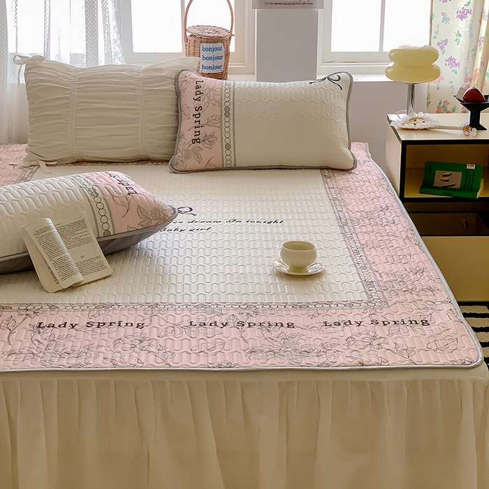 91家纺网 家纺一手货源 找家纺 顾里家纺 顾里家纺 2024新款凉感丝数码印花INS风大版凉席三件套 法式粉花