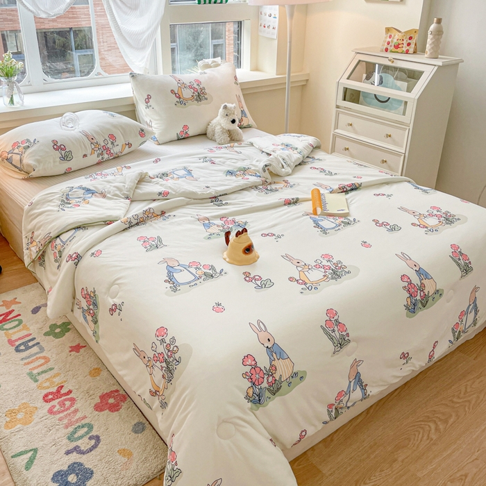 91家纺网 家纺一手货源 找家纺 沐慕 2024新款小清新加厚亲肤针织棉夏被 花丛兔