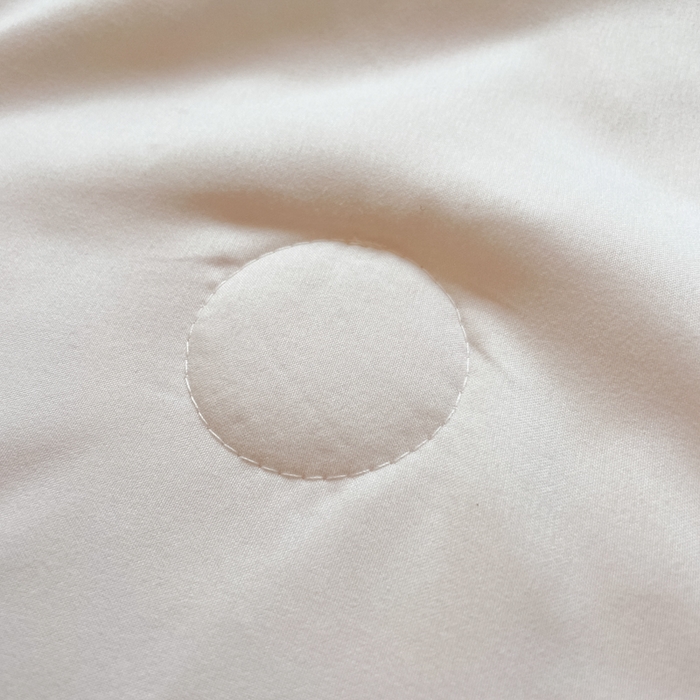 91家纺网 家纺一手货源 找家纺 沐慕 2024新款毛巾绣印花夏被四件套 蝴蝶结-白