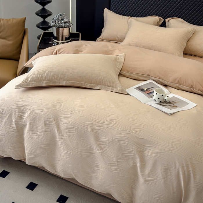 91家纺网 家纺一手货源 找家纺 金丝鸟家纺 2024新款全棉水洗棉提花四件套 水漾 驼色