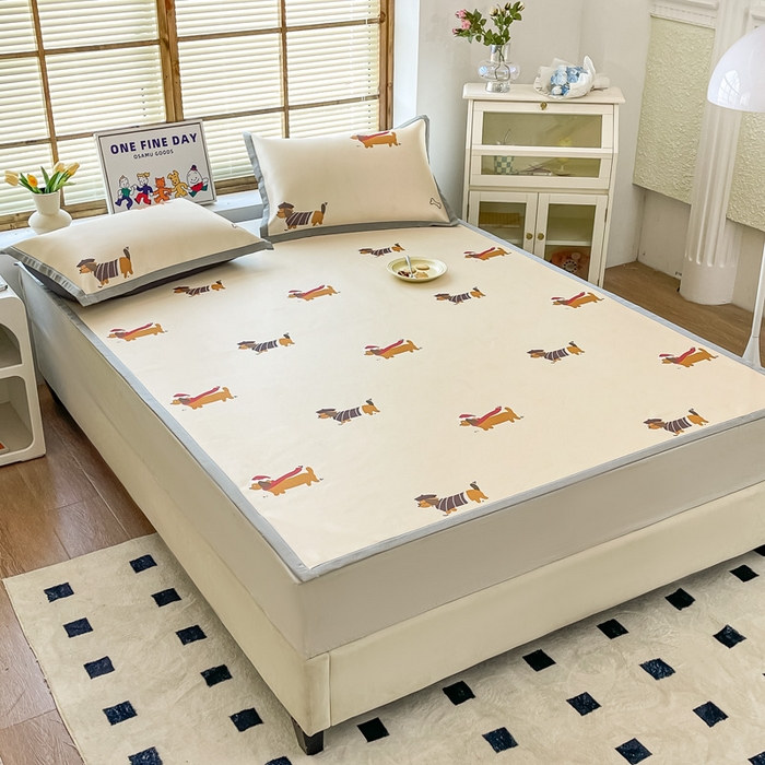 91家纺网 家纺一手货源 找家纺 栩裕纺织 2024新款数码印花1200D碳光牛奶冰丝席 条纹狗