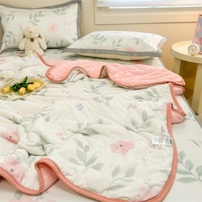 91家纺网 家纺一手货源 找家纺 沐慕 2024新款小清新华夫格印花冰藤夏被四件套 华夫格-莫妮卡