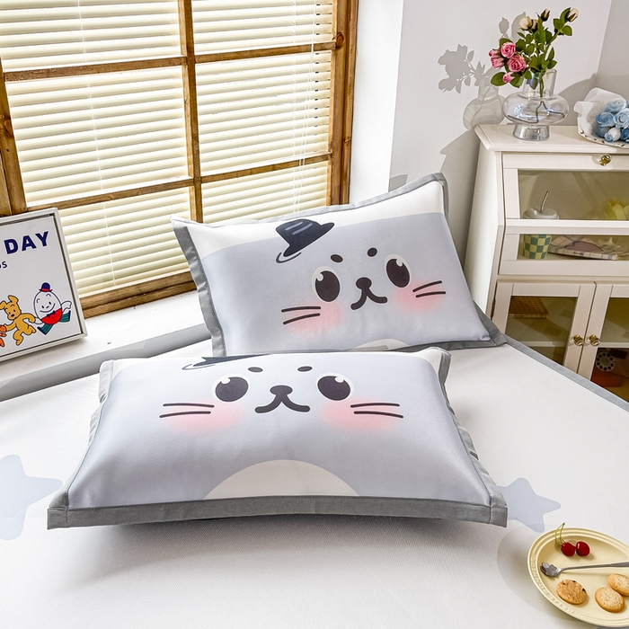 91家纺网 家纺一手货源 找家纺 栩裕纺织 2025款数码印花1200D碳光牛奶冰丝凉席 猫先生