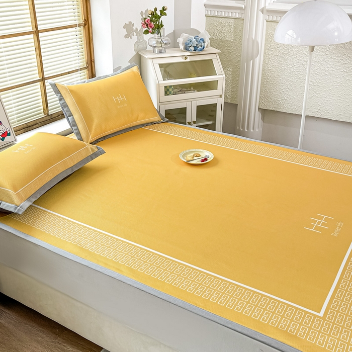 91家纺网 家纺一手货源 找家纺 栩裕纺织 2025款数码印花1200D碳光牛奶冰丝凉席 望金秋