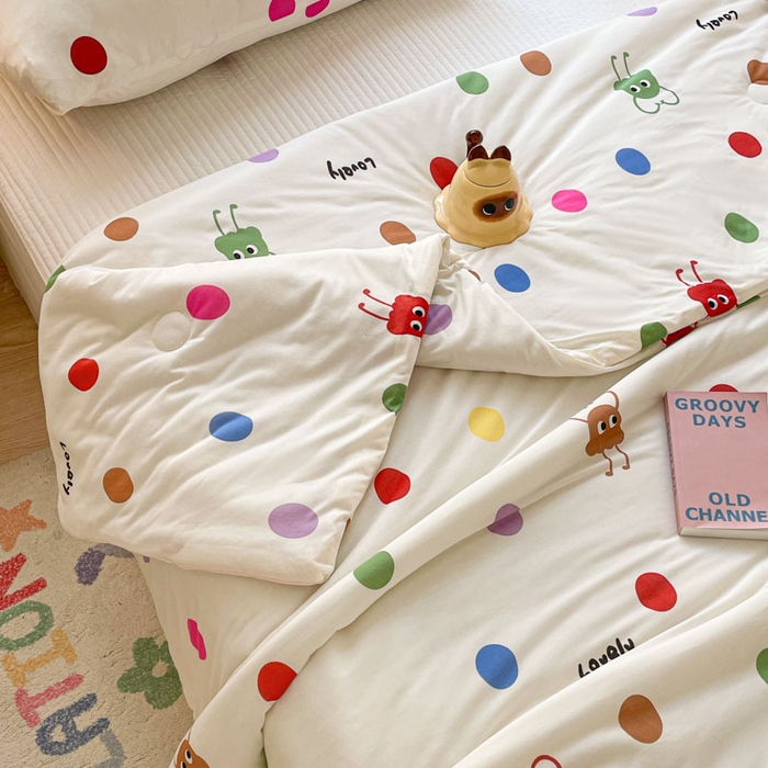 91家纺网 家纺一手货源 找家纺 沐慕 2024新款小清新加厚亲肤针织棉夏被 彩色小波点