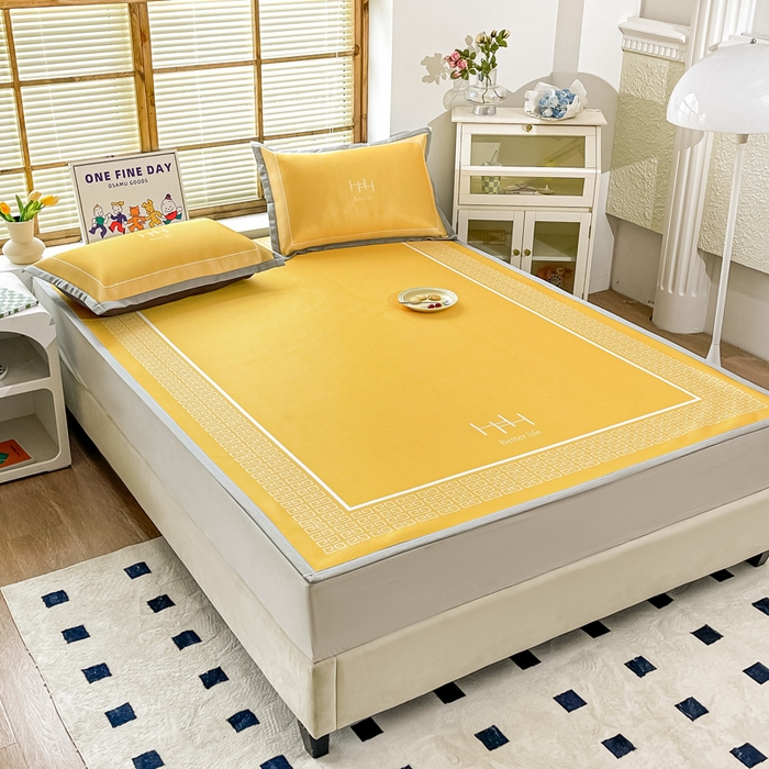 91家纺网 家纺一手货源 找家纺 栩裕纺织 2025款数码印花1200D碳光牛奶冰丝凉席 望金秋