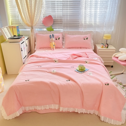 91家纺网 家纺一手货源 找家纺 （总）沐慕 2024新款毛巾绣印花夏被四件套