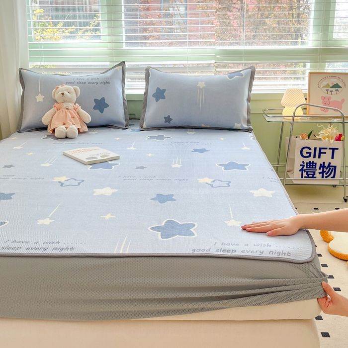 91家纺网 家纺一手货源 找家纺 沐慕 2024新款小清新印花冰藤床笠系列 床笠-星星点点