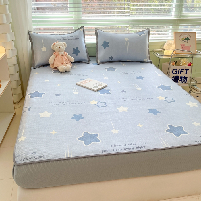 91家纺网 家纺一手货源 找家纺 沐慕 2024新款小清新印花冰藤床笠系列 床笠-星星点点