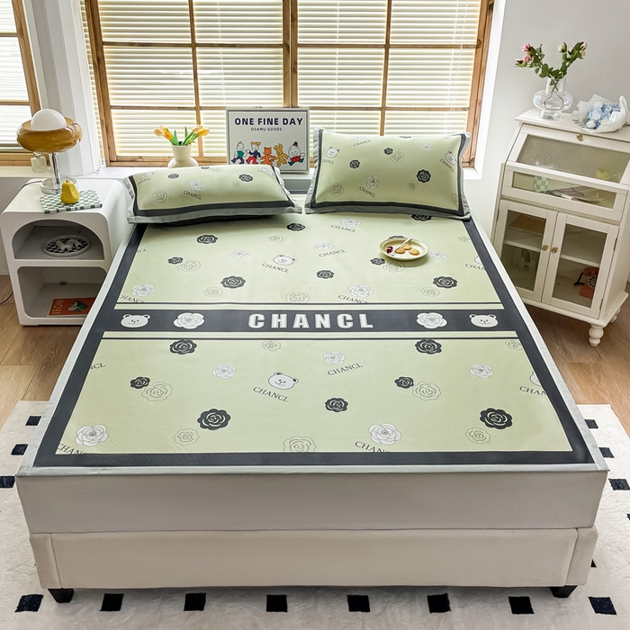 91家纺网 家纺一手货源 找家纺 栩裕纺织 2025款数码印花1200D碳光牛奶冰丝凉席 格调印象-绿