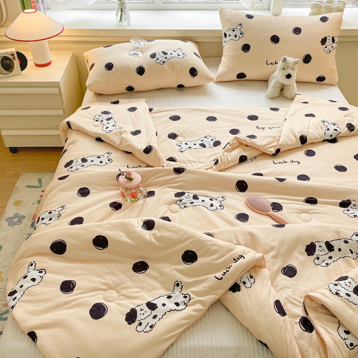 91家纺网 家纺一手货源 找家纺 沐慕 2024新款小清新加厚亲肤针织棉夏被 波点狗