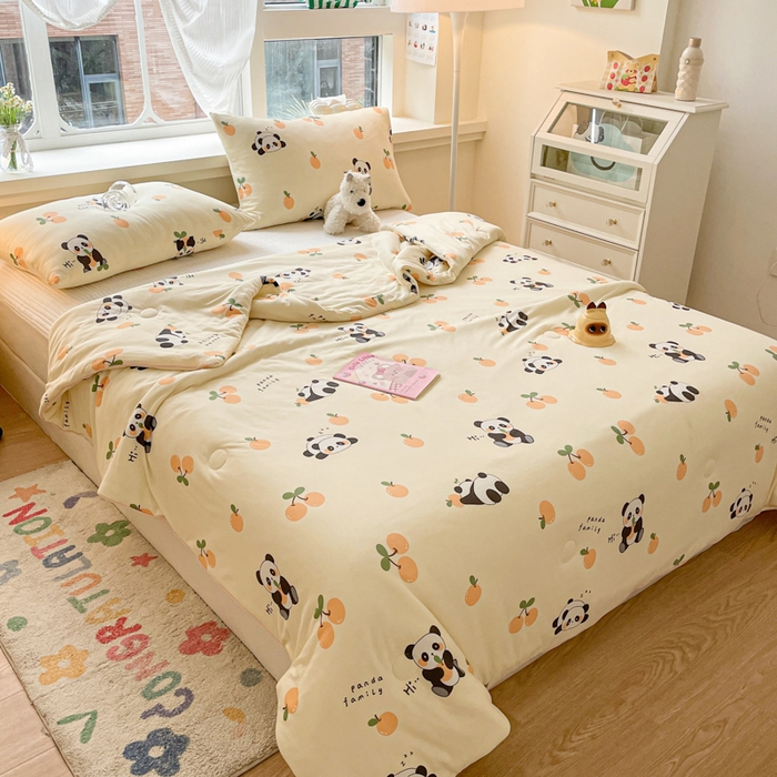 91家纺网 家纺一手货源 找家纺 沐慕 2024新款小清新加厚亲肤针织棉夏被 橘子熊猫