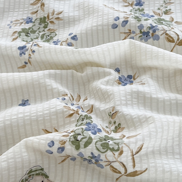 91家纺网 家纺一手货源 找家纺 富之航 2024新款时尚舒适泡泡棉夏被四件套菲菲兔