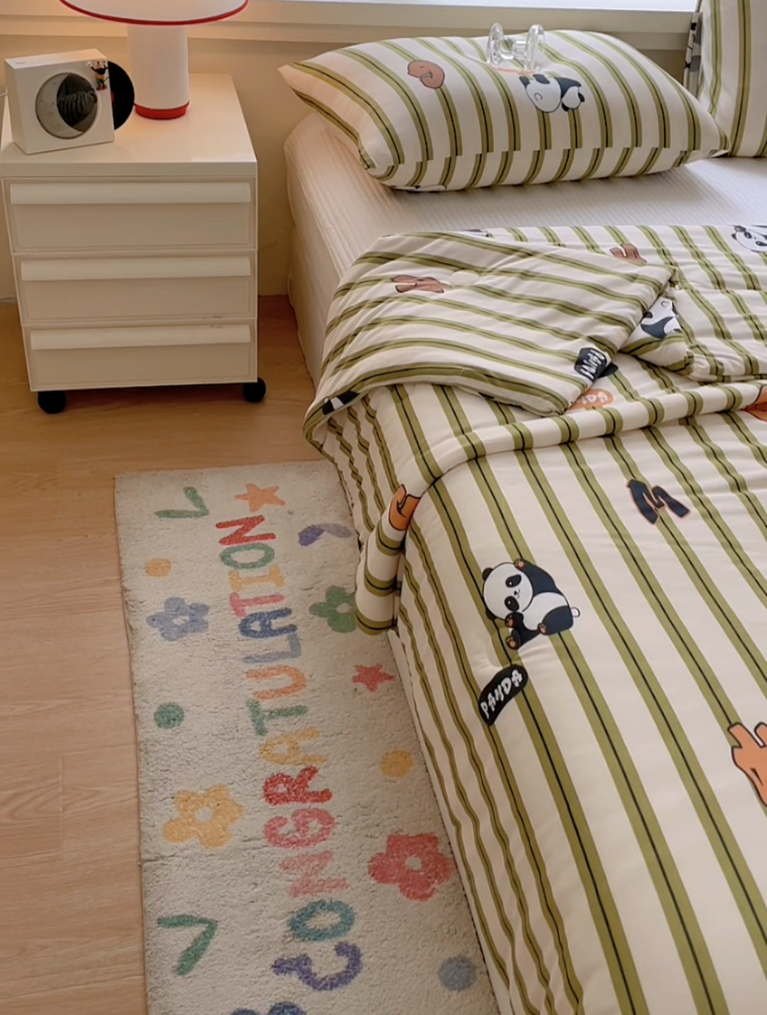 91家纺网 家纺一手货源 找家纺 沐慕 2024新款小清新加厚亲肤针织棉夏被 熊猫派派