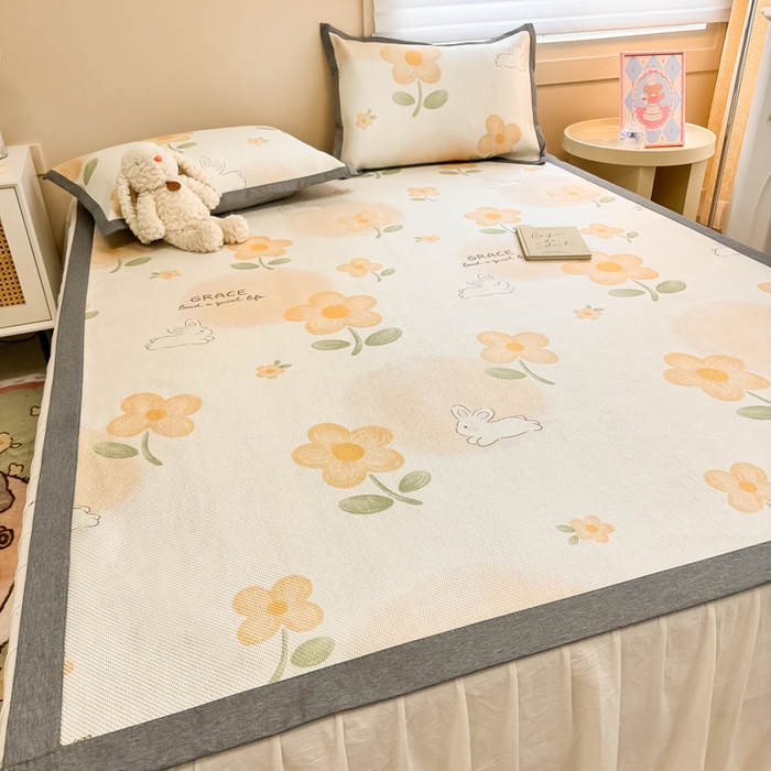 91家纺网 家纺一手货源 找家纺 沐慕 2024新款小清新印花冰藤席空调席系列 冰藤-花漾兔