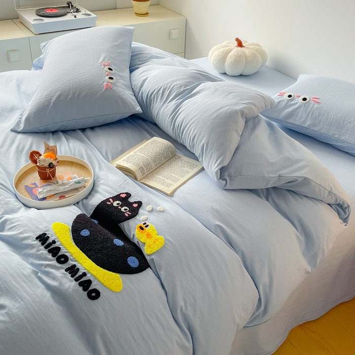 91家纺网 家纺一手货源 找家纺 梵克保罗 2024新款卡通水洗棉毛巾绣四件套 可爱猫-蓝