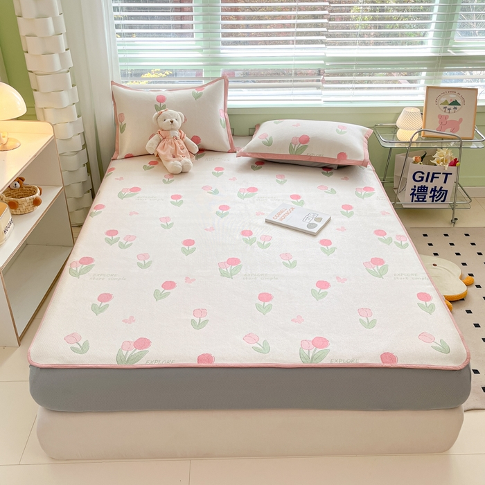 91家纺网 家纺一手货源 找家纺 沐慕 2024新款小清新印花冰藤床笠系列 床笠-粉嫩郁金香