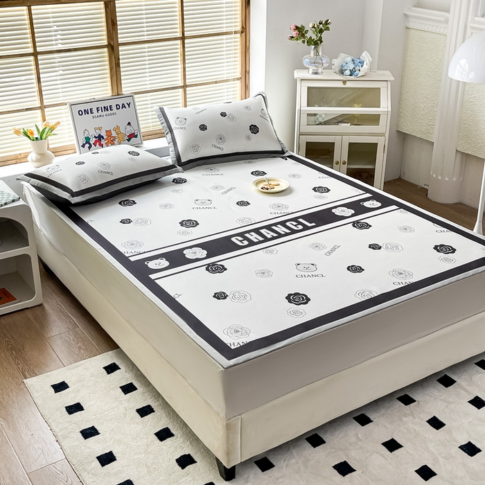 91家纺网 家纺一手货源 找家纺 栩裕纺织 2025款数码印花1200D碳光牛奶冰丝凉席 格调印象-灰