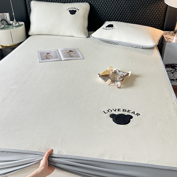 91家纺网 家纺一手货源 找家纺 子曰 2024新款PE中分子凉席 米白床笠款