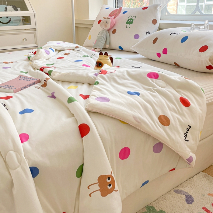 91家纺网 家纺一手货源 找家纺 沐慕 2024新款小清新加厚亲肤针织棉夏被 彩色小波点