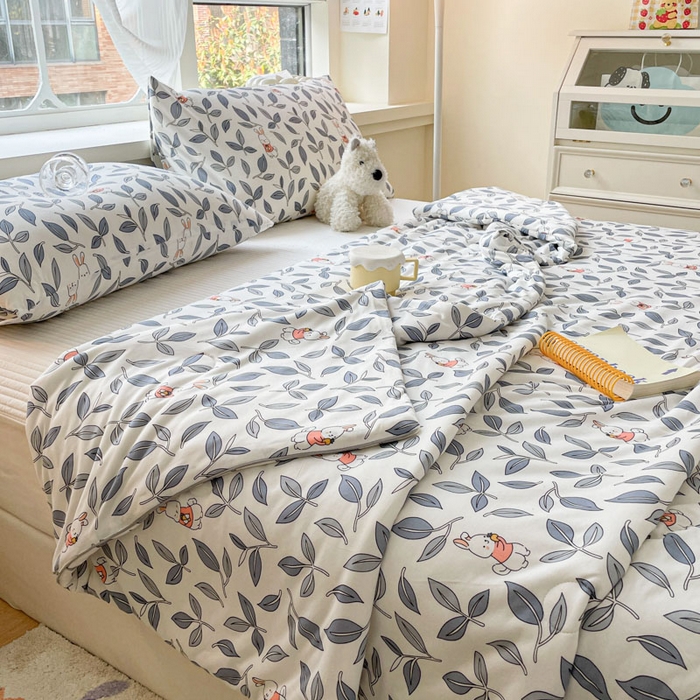 91家纺网 家纺一手货源 找家纺 沐慕 2024新款小清新加厚亲肤针织棉夏被 叶子小兔