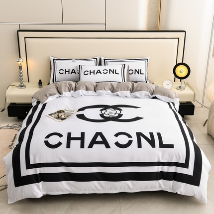 91家纺网 家纺一手货源 找家纺 色鬼布艺 2024新款大牌风擦边水洗真丝四件套 山茶花白