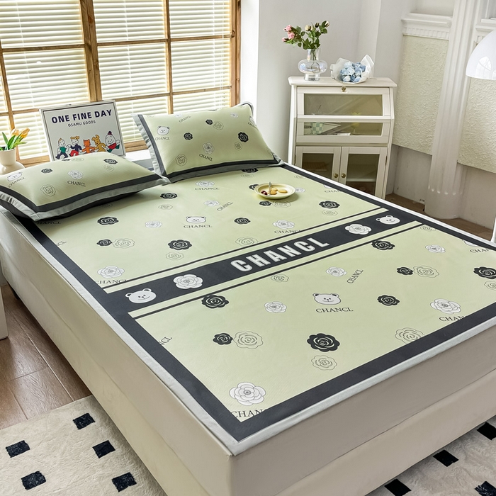 91家纺网 家纺一手货源 找家纺 栩裕纺织 2025款数码印花1200D碳光牛奶冰丝凉席 格调印象-绿