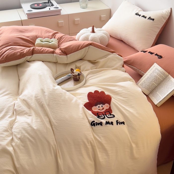 91家纺网 家纺一手货源 找家纺 （总）梵克保罗 2024新款卡通水洗棉毛巾绣四件套