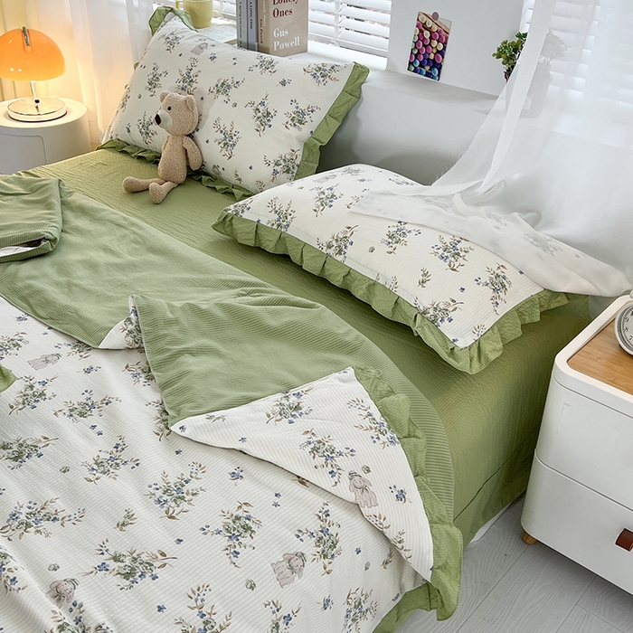 91家纺网 家纺一手货源 找家纺 富之航 2024新款时尚舒适泡泡棉夏被四件套菲菲兔