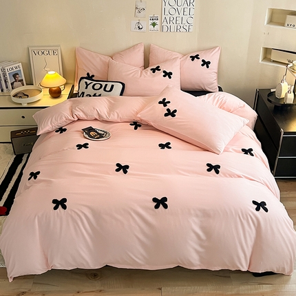 91家纺网 家纺一手货源 找家纺 2024新款超柔云朵棉毛巾绣四件套 蝴蝶结-樱花粉