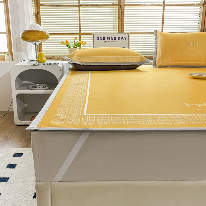 91家纺网 家纺一手货源 找家纺 栩裕纺织 2025款数码印花1200D碳光牛奶冰丝凉席 望金秋