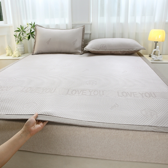 91家纺网 家纺一手货源 找家纺 青雅席业 2025新款抗菌提花凉感丝豆豆席-玫瑰花语系列 玫瑰花语-香槟