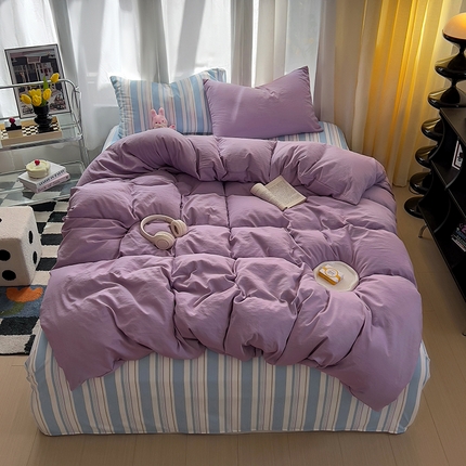 91家纺网 家纺一手货源 找家纺 易辰美 2024新款水洗棉混搭条纹四件套 香芋紫+蓝条纹