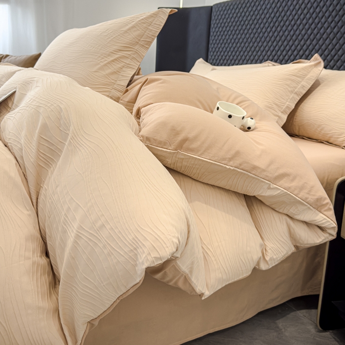 91家纺网 家纺一手货源 找家纺 金丝鸟家纺 2024新款全棉水洗棉提花四件套 水漾 驼色