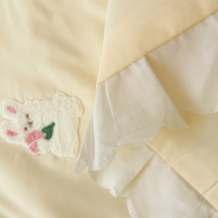 91家纺网 家纺一手货源 找家纺 沐慕 2024新款毛巾绣印花夏被四件套 花花白兔-黄