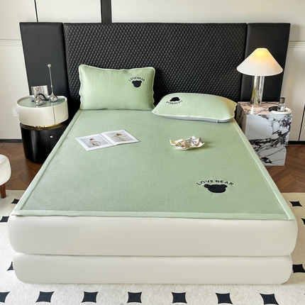 91家纺网 家纺一手货源 找家纺 子曰 2024新款PE中分子凉席 豆绿平铺款