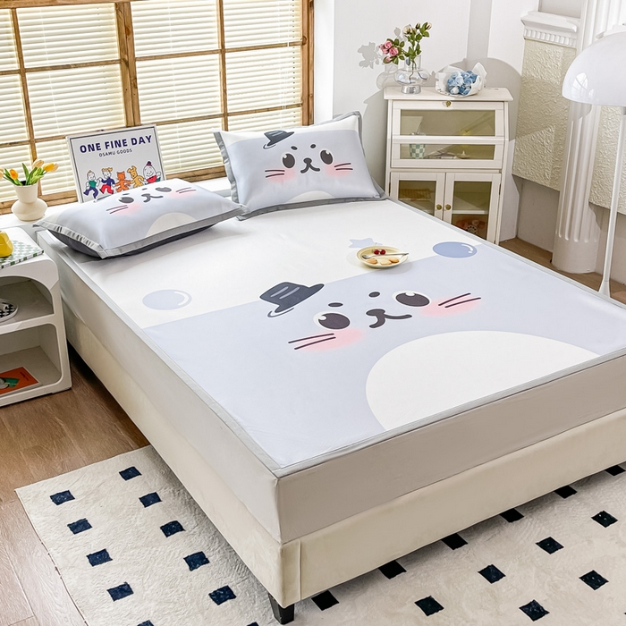 91家纺网 家纺一手货源 找家纺 栩裕纺织 2025款数码印花1200D碳光牛奶冰丝凉席 猫先生