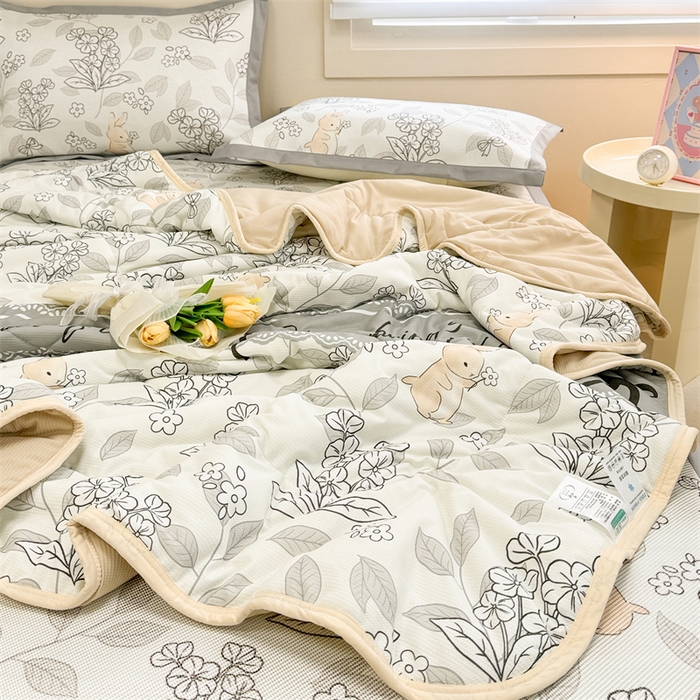 91家纺网 家纺一手货源 找家纺 沐慕 2024新款小清新华夫格印花冰藤夏被四件套 华夫格-秘境花园