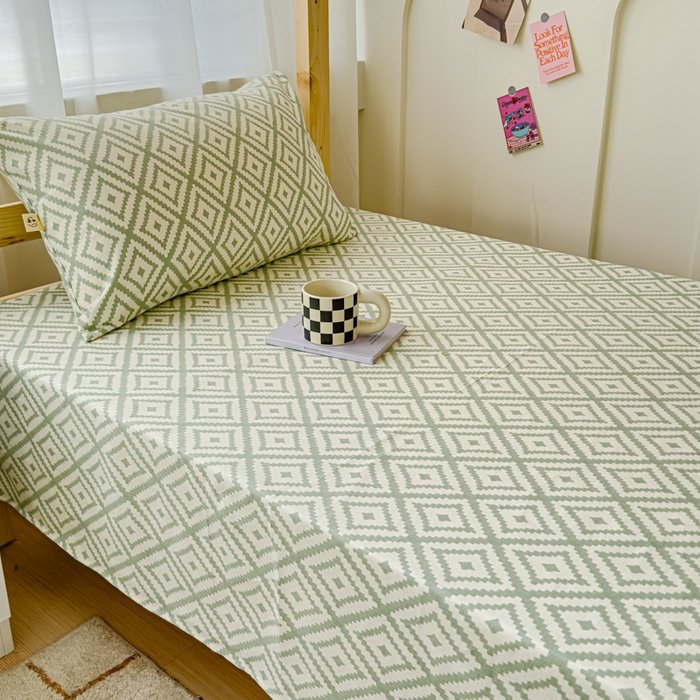 91家纺网 家纺一手货源 找家纺 金丝鸟 2024新款学生款A类全棉老粗布床单 围城 绿