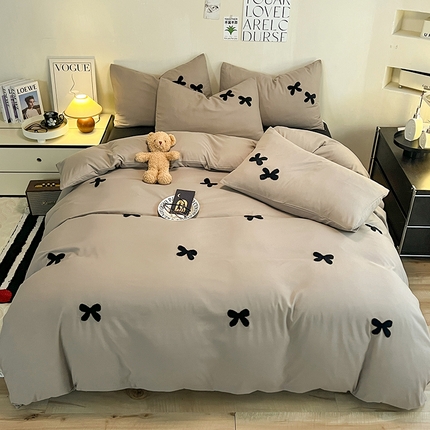 91家纺网 家纺一手货源 找家纺 2024新款超柔云朵棉毛巾绣四件套 蝴蝶结-卡其